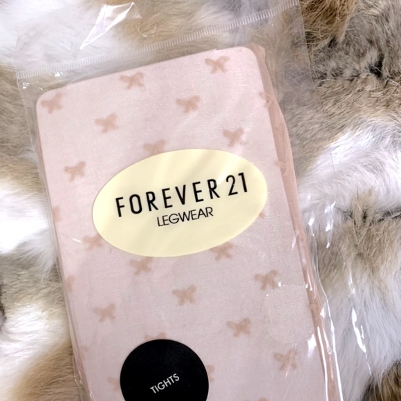 Forever 21 Accessories - Forever 21 Bow Tights